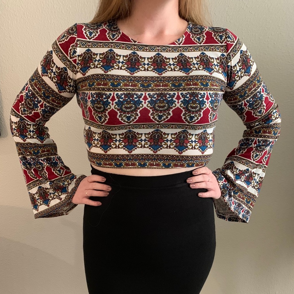NWT Bell Sleeve Crop Top